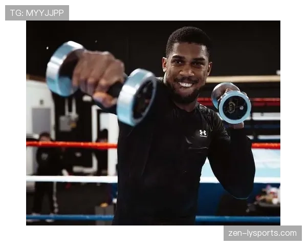 安东尼·约书亚练了十年还是不喝夜宵，这日常比谁都狠啊！