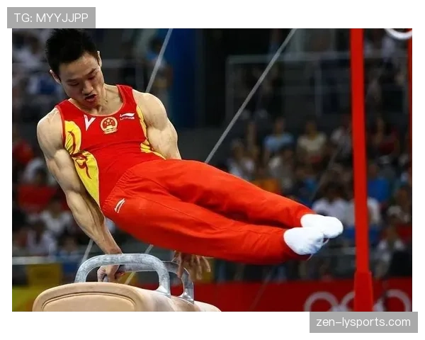 杨威家里一片安静，赛场上却成了小霸王，这反差让人笑出声