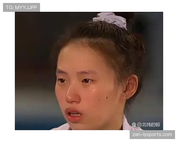 陈芋汐家的冰箱里塞满了冠军奖杯,连饮料都没地儿放 陈芋汐家的冰箱里塞满了冠军奖杯,连饮料都没地儿放